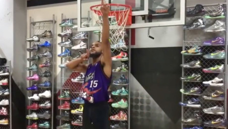 Vince Carter Dunk Contest Be Like