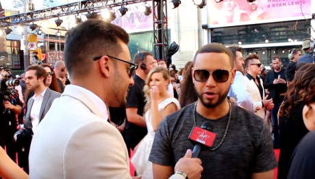 Dames Nellas On The iHeartRadio MMVAs Red Carpet