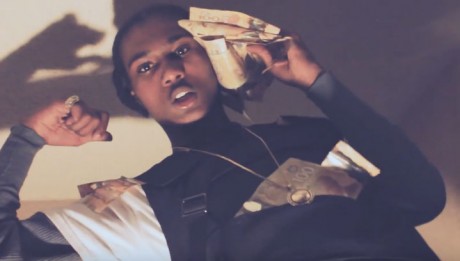 Slippz Bunskin Ft Savage LNC- Run It Up