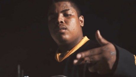 Mally Swayzz Ft Smiley- Bone To Pick