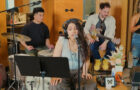 Alessia Cara: Giant Desk Concert